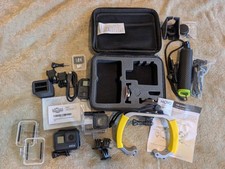 Go Pro Hero 7 Black Bundle con
