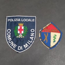 Lotto di 2 toppe della città e della Polizia locale di Milano ben conservate