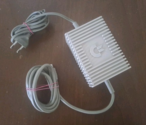 Commodore alimentatore - commodore,