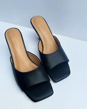 FREYA ESTEPHAN sandali con