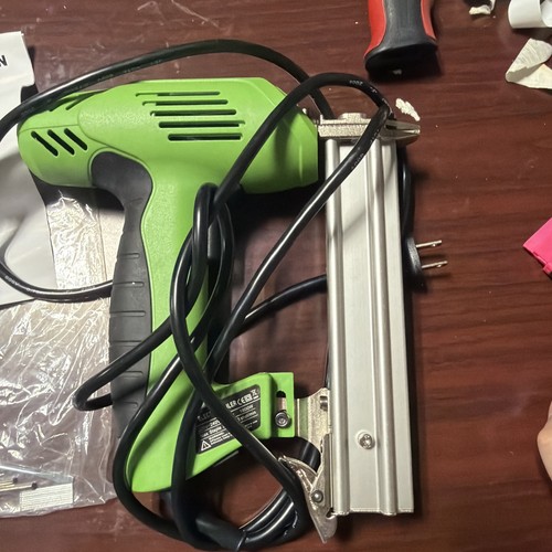 Pistola per unghie - , elettrica