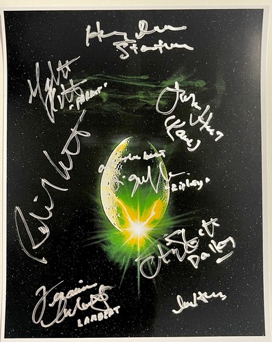 Alien photo signed the cast - photo,