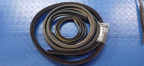 Guarnizioni vano motore per