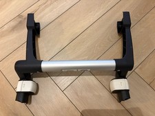 Adattatore per seggiolino auto