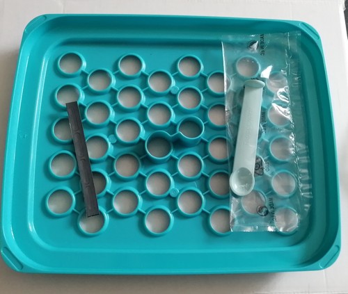 Tupperware happy snack - ,
