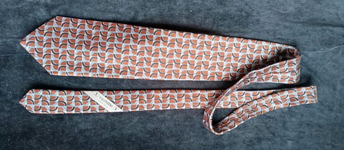 Cravatta uomo elegante vintage