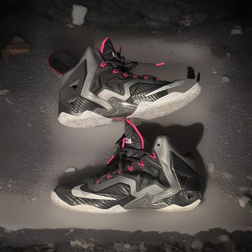Lebron nero metallizzato - xi, nero/metallizzato