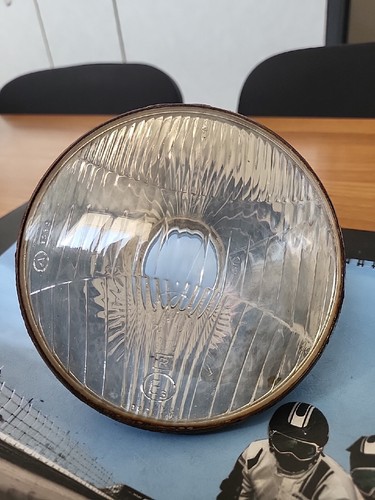 Fanale anteriore rotondo usato - anteriore,