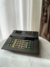 Calcolatrice vintage scrivente