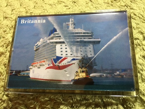 Cruises britannia tug - p&o,