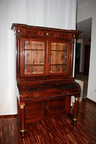 Libreria con piano scrittoio
