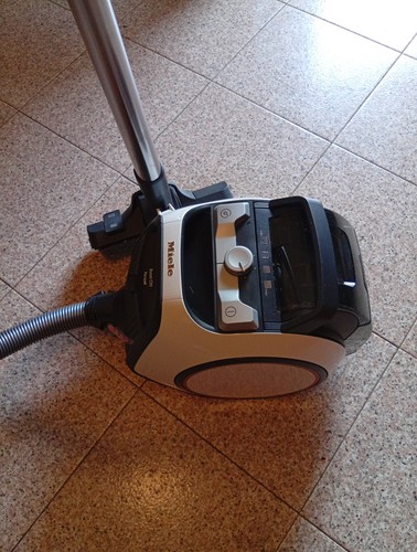 Miele aspirapolvere senza - aspirapolvere,