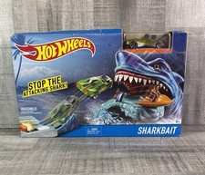 Hot Wheels Shark Bait Track