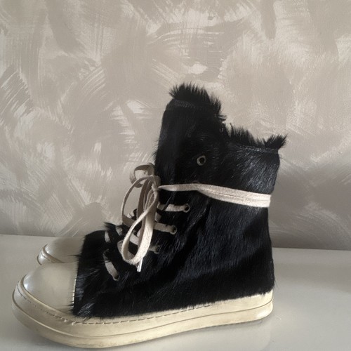 Black fur rick - black, owens