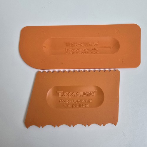 Tupperware cake decorator - tupperware,