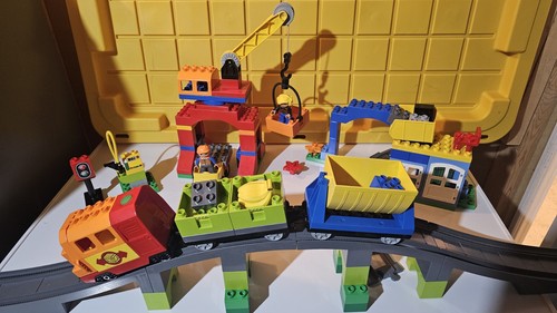 Lego duplo deluxe train set - train,