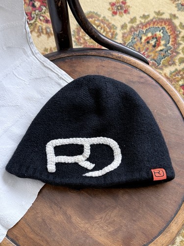 Cappello berretto lana nero