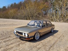 Tuning basso 1:18 BMW 528i E28