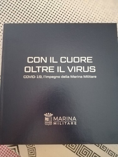 Libro con cuore oltre il - oltre,