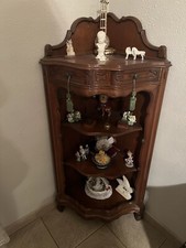 Angoliera antica in legno