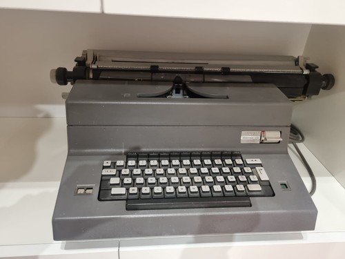 Veccia macchina scrivere - veccia,