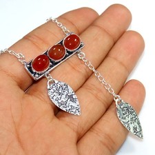 Collana corniola foglia