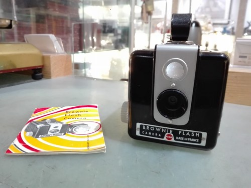 Kodak brownie flash - kodak,
