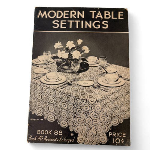 Tavolo moderno set uncinetto