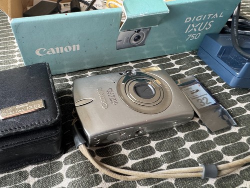 Canon ixus 750 fotocamera - canon,