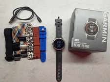 Smartwatch Garmin Fenix 7S Pro ad energia solare con scatola, caricatore e cinturini extra