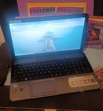 toshiba satellita L850 I7-3610QM 8CORE 15,6" 8gb 128gb ssd nvme GRAFICA AMD 2GB