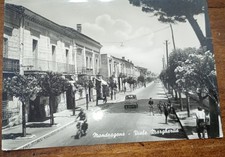 Cartolina mondragone Animata Lambretta Viale Margherita Spedita 1962