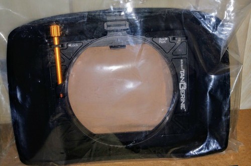 Bright tangerine misfit atom - tangerine,