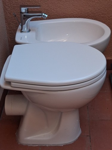 Coppia sanitari bagno water e - bagno, (water