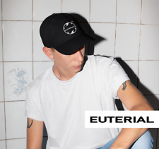 Cappello nero logo Euterial 19 outfit abbigliamento sportivo ita 