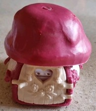 CASETTA COTTAGE PUFFI PEYO 1978 BIANCA CON TETTO E FINESTRE COLOR ROSSO VINACCIA