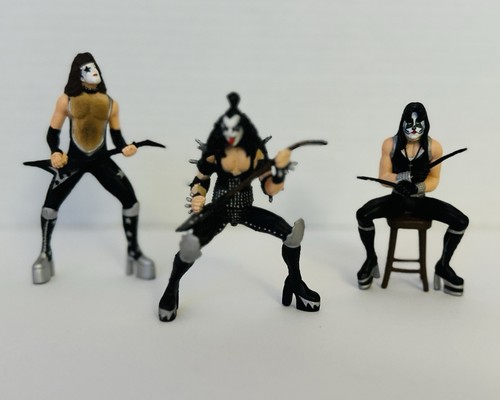 Action figure kiss super - action,