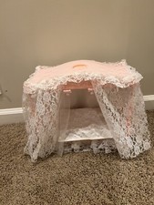 Letto a baldacchino vintage