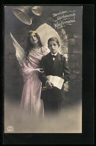 Angelo ragazzo sotto le - e,