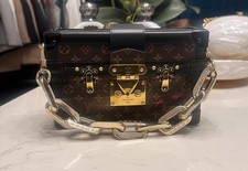 Louis Vuitton Coussin