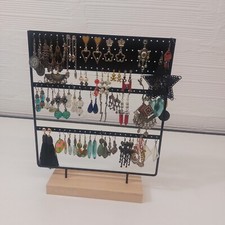 Lotto di 50 paia di orecchini