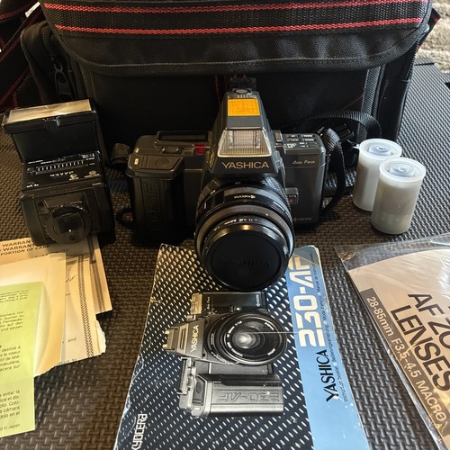 Yashica kyocera 230 - yashica,