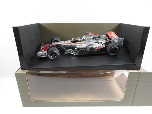 Minichamps b66962346 f1 - 1:18,