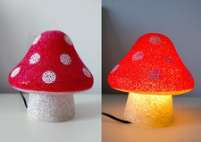 Lampada fungo design_anni 2000_gomma morbida pallini_arredamento_ART POP_Vintage