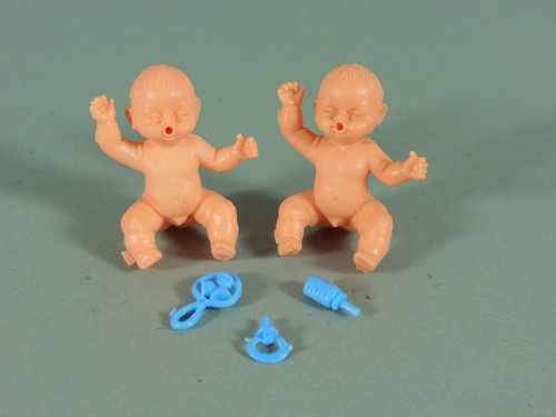Bambini con ciuccio - con,
