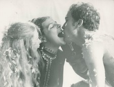 LAURA BETTI TERESA ANN SAVOY