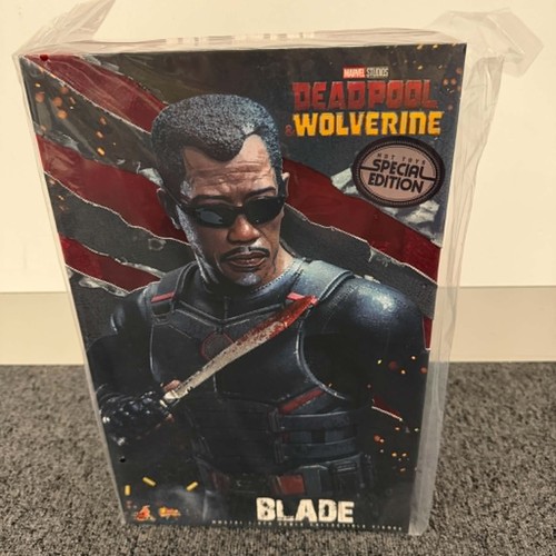 Hot toys deadpool wolverine - deadpool, e