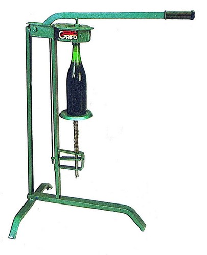 Tappa bottiglie tre piedi - tre,
