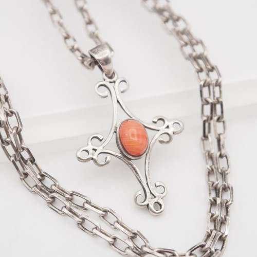 Collana con ciondolo - , in