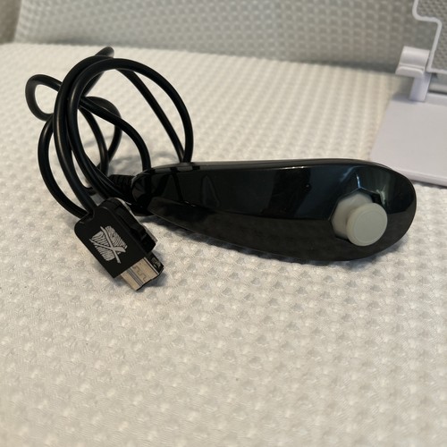 Black nintendo wii nunchuck - wii,